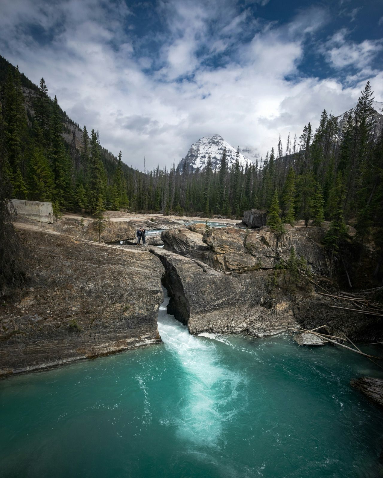 The Natural Bridge over the Kicking Horse River in Yoho — Banff Journey Banff & Beyond tour