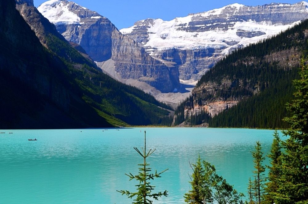 Turquoise Lake Louise with the Victoria Glacier — Banff Journey Lake Louise & Moraine Lake tour